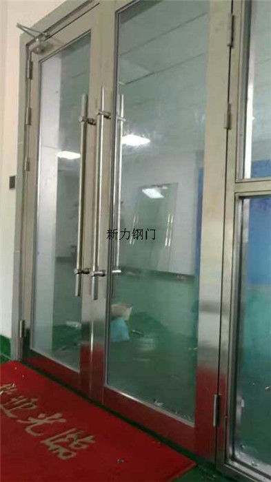 马安优质铝合金 门窗厂家报价打开温馨的家门,家人开心放心
